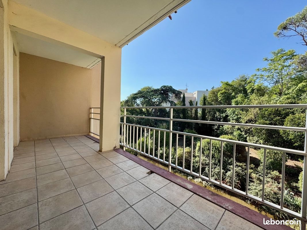 Appartement à louer, 73m², Nîmes