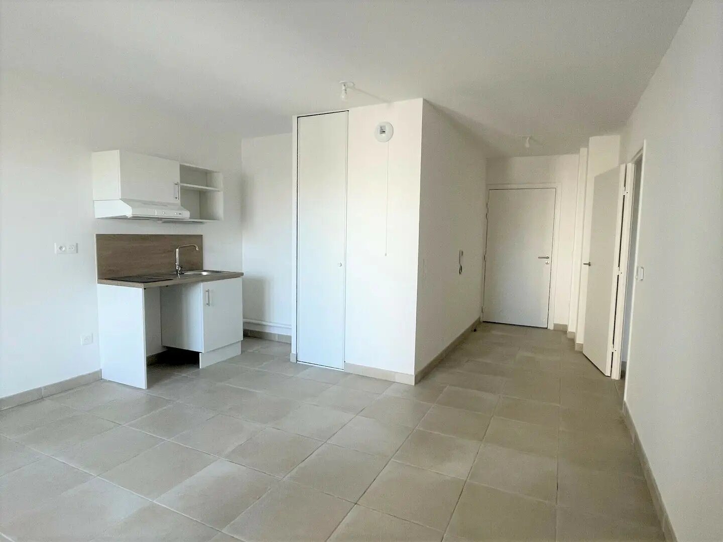 Appartement à louer, 40m², Nîmes