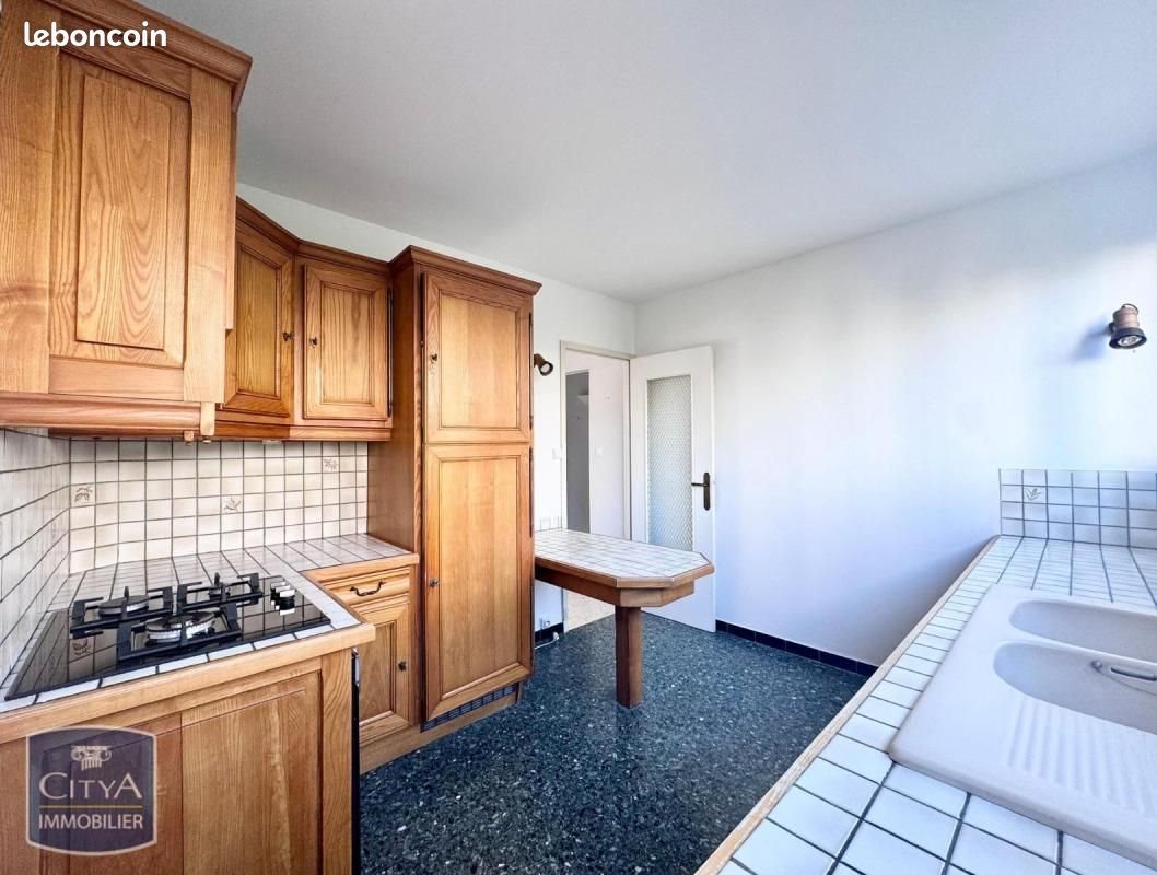 Appartement à louer, 64m², Nîmes