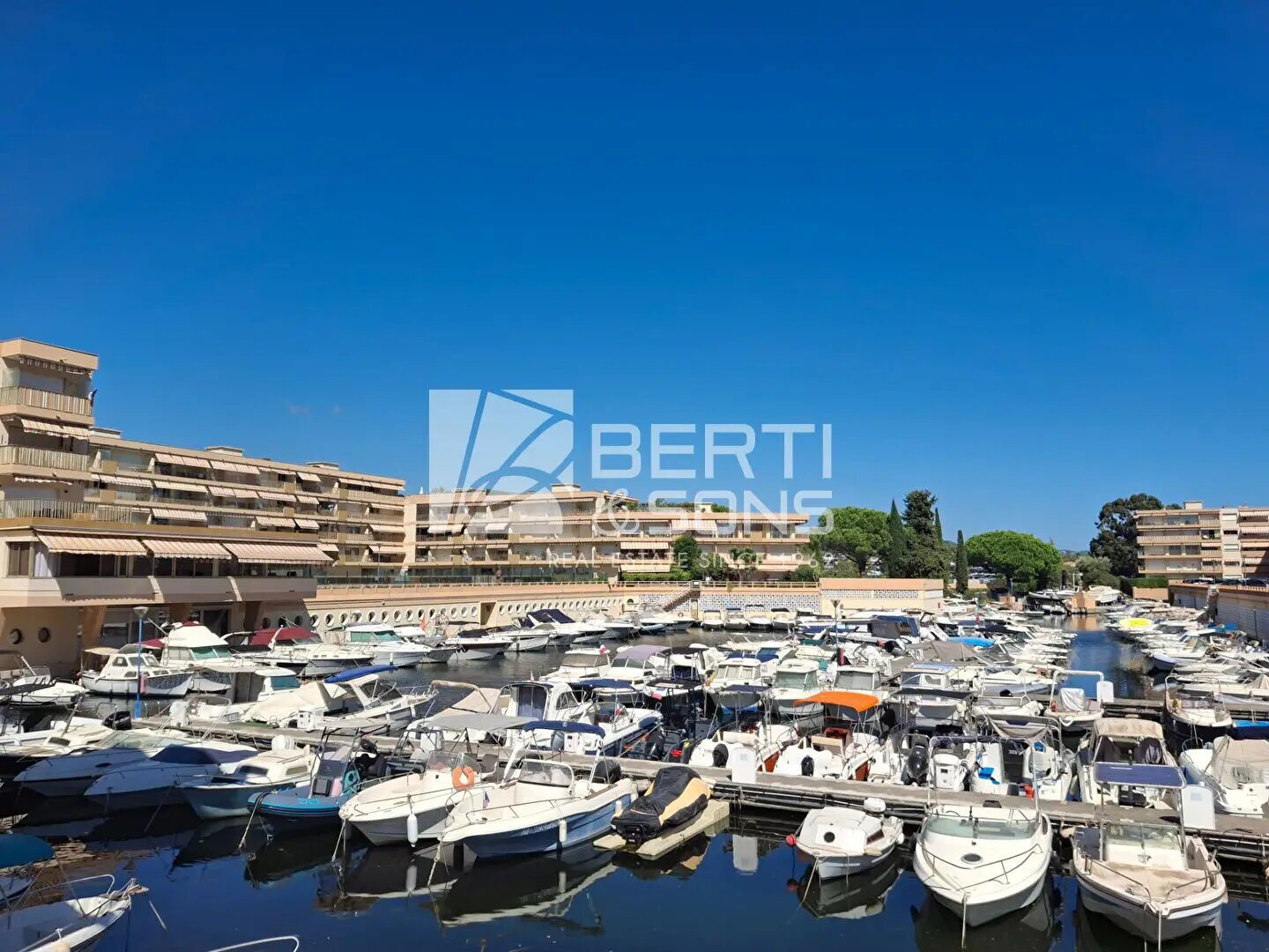 Appartement à louer, 28m², Mandelieu-la-Napoule