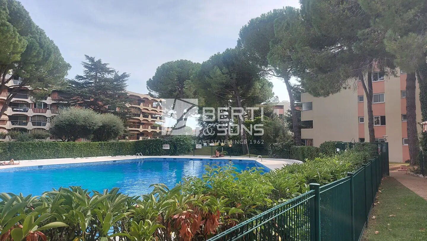 Appartement à louer, 96m², Mandelieu-la-Napoule
