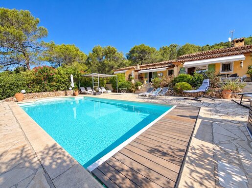 Maison 6 pièces 161 m² · à Roquebrune-sur-Argens · 161 m² · 945 000 €