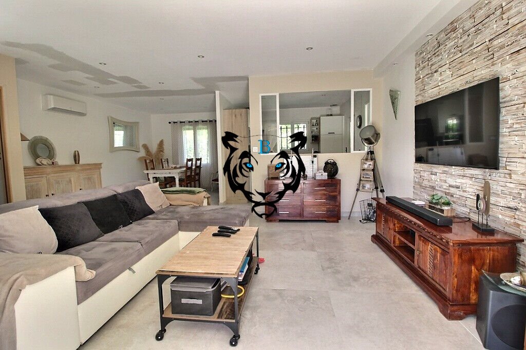 Maison à vendre, 99m², Le Muy