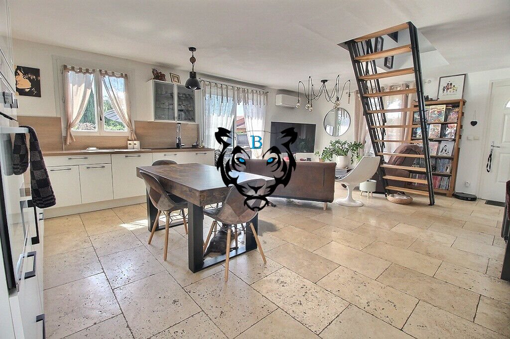 Maison à vendre, 99m², Vidauban