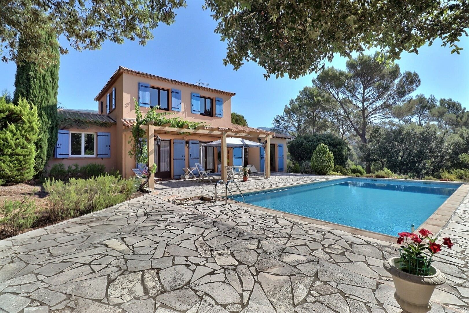 Maison à vendre, 123m², Roquebrune-sur-Argens