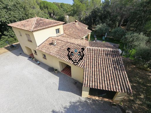 Maison 6 pièces 153 m² · à La Motte · 153 m² · 699 900 €