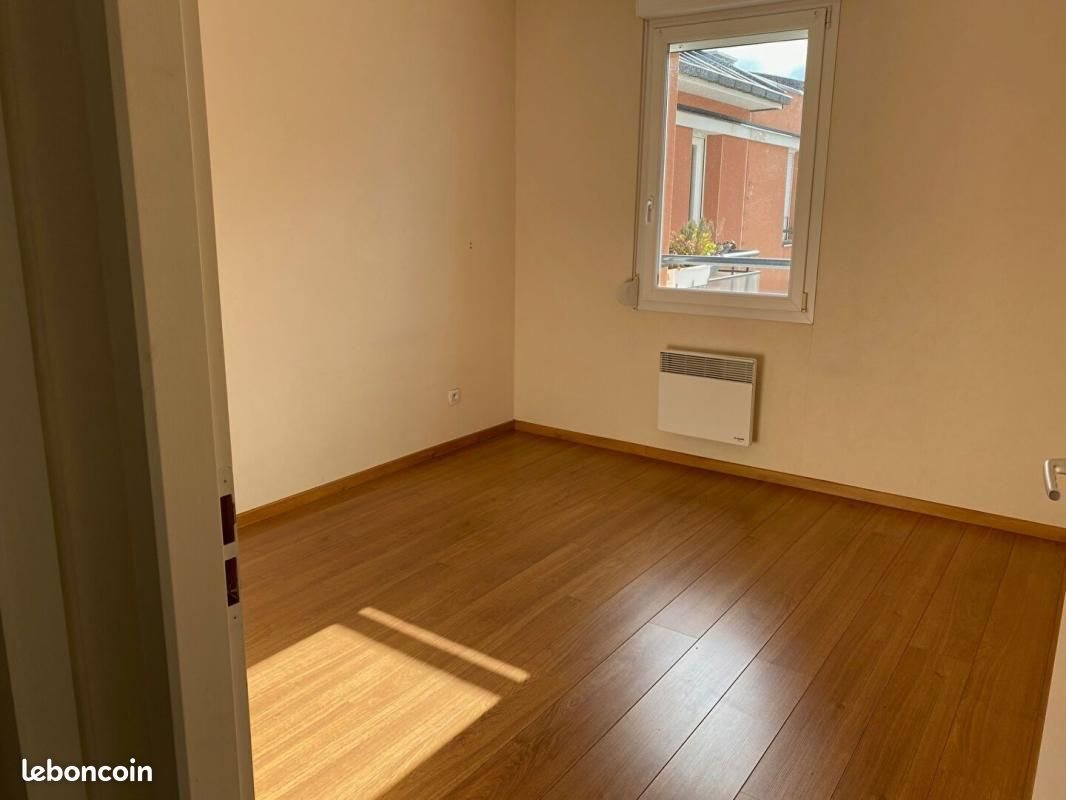 Appartement à louer, 77m², Reims