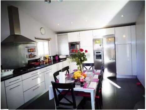 Maison à vendre, 131m², Gignac-la-Nerthe