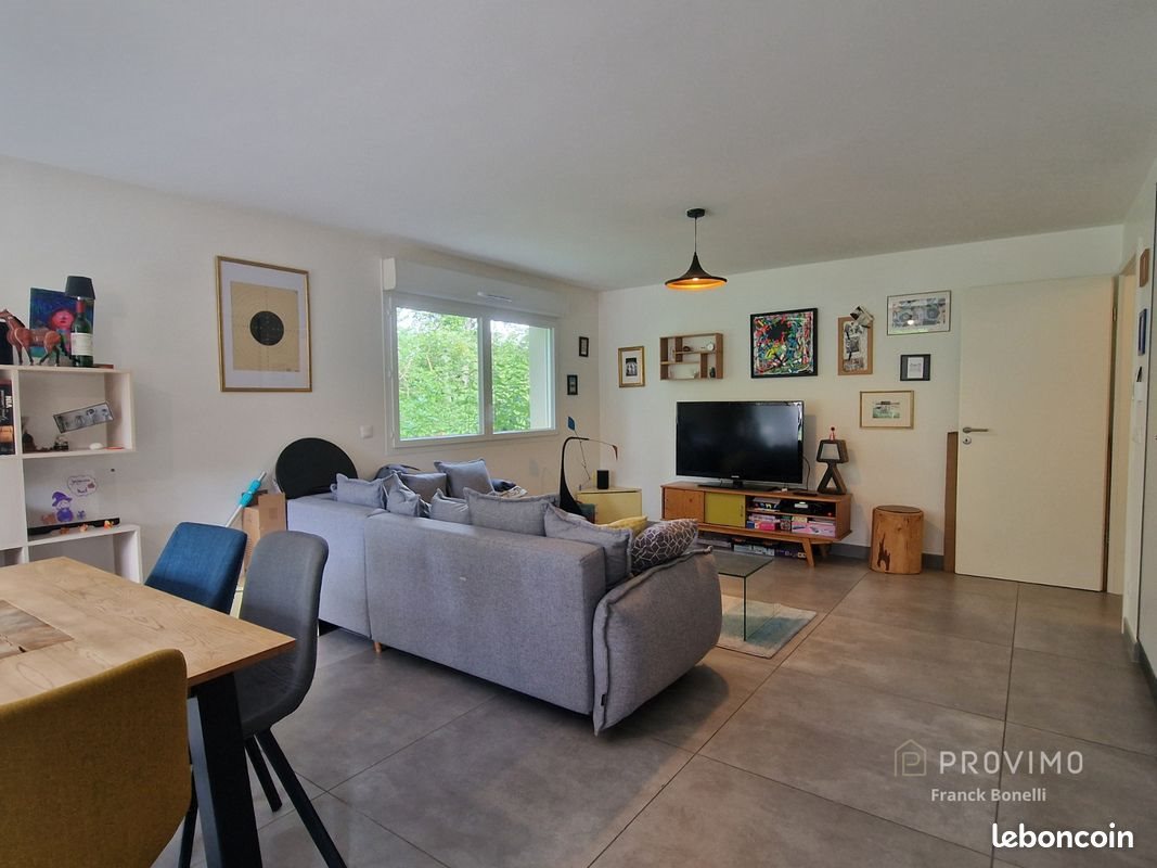 Appartement à vendre, 89m², Feigères