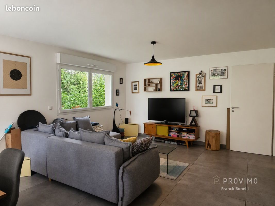 Appartement à vendre, 89m², Feigères