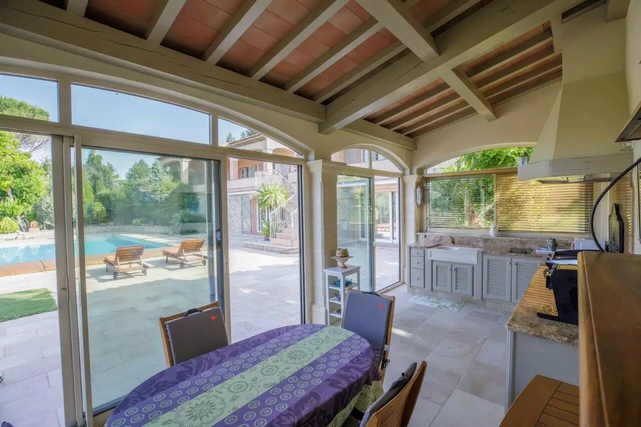 Maison à vendre, 385m², Simiane-Collongue