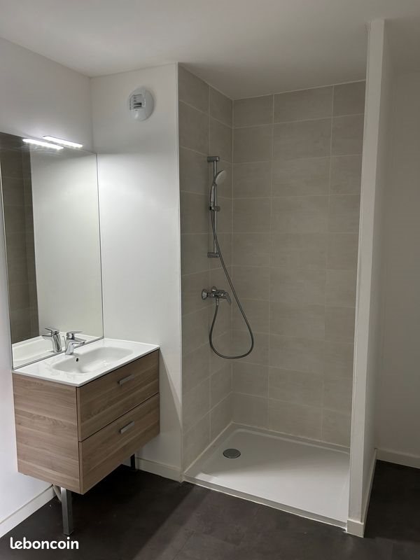 Appartement à louer, 61m², Pérenchies