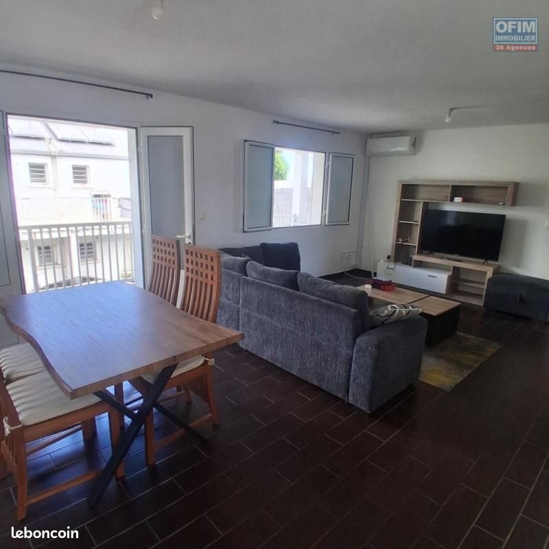 Appartement à louer, 76m², Saint-Gilles-les-Hauts