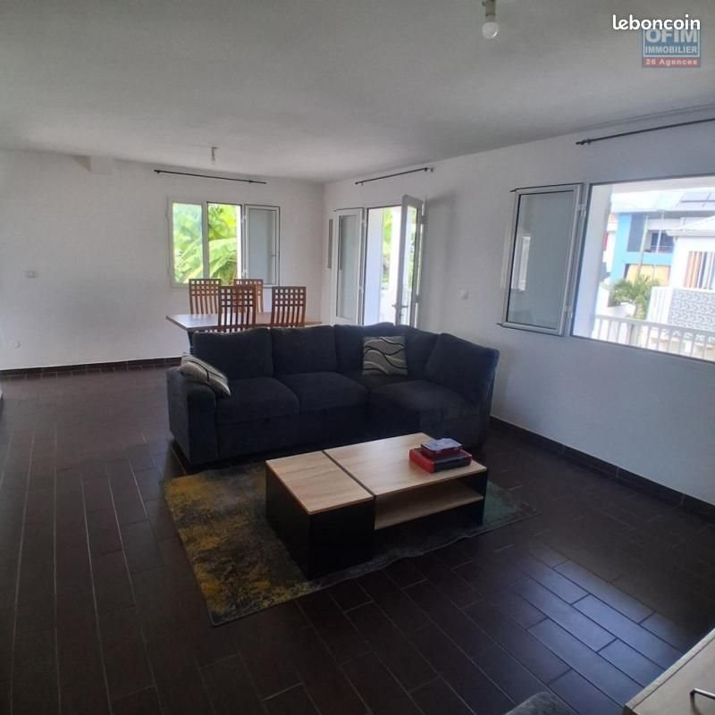 Appartement à louer, 76m², Saint-Gilles-les-Hauts