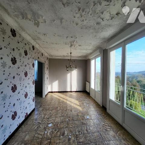 Maison à vendre, 117m², Saint-Goazec