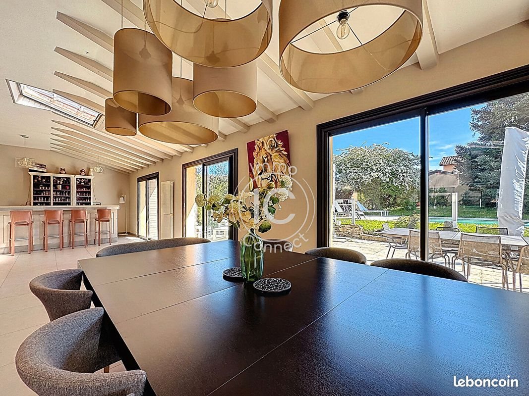 Maison à vendre, 250m², Montanay