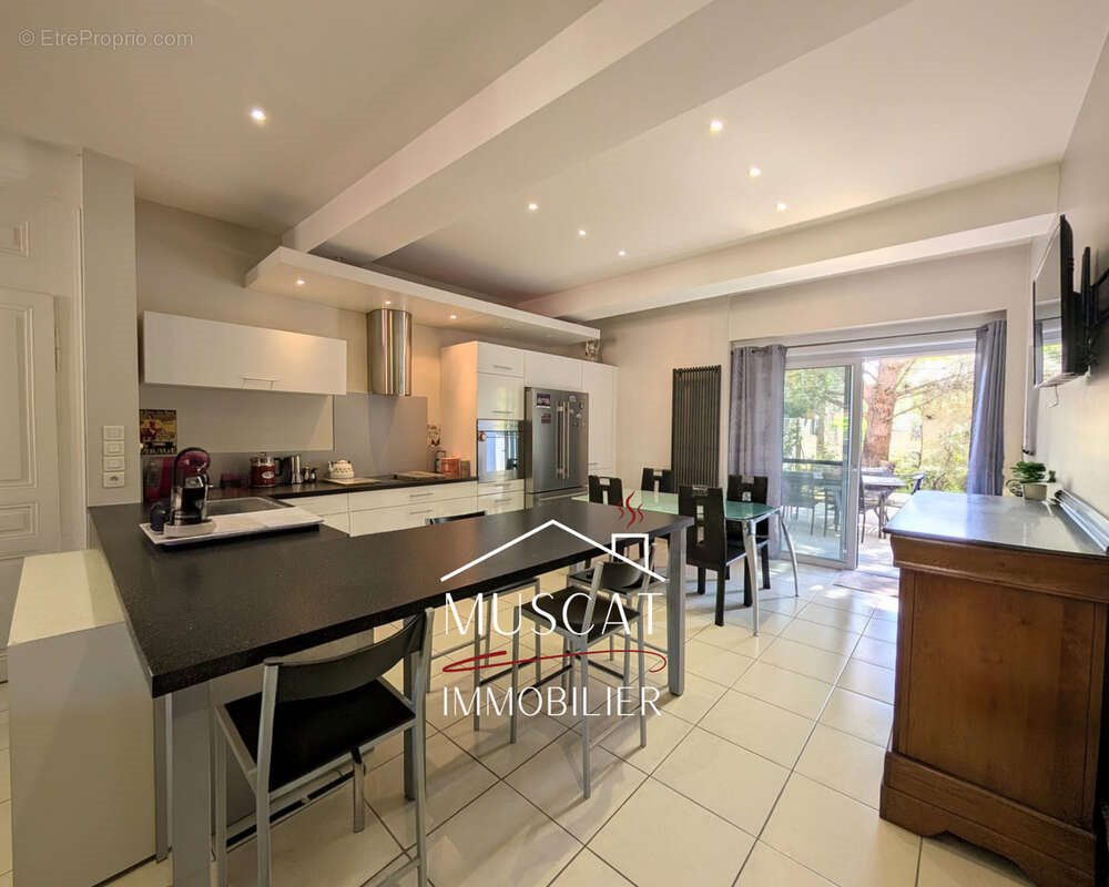 Maison à vendre, 176m², Le Péage-de-Roussillon