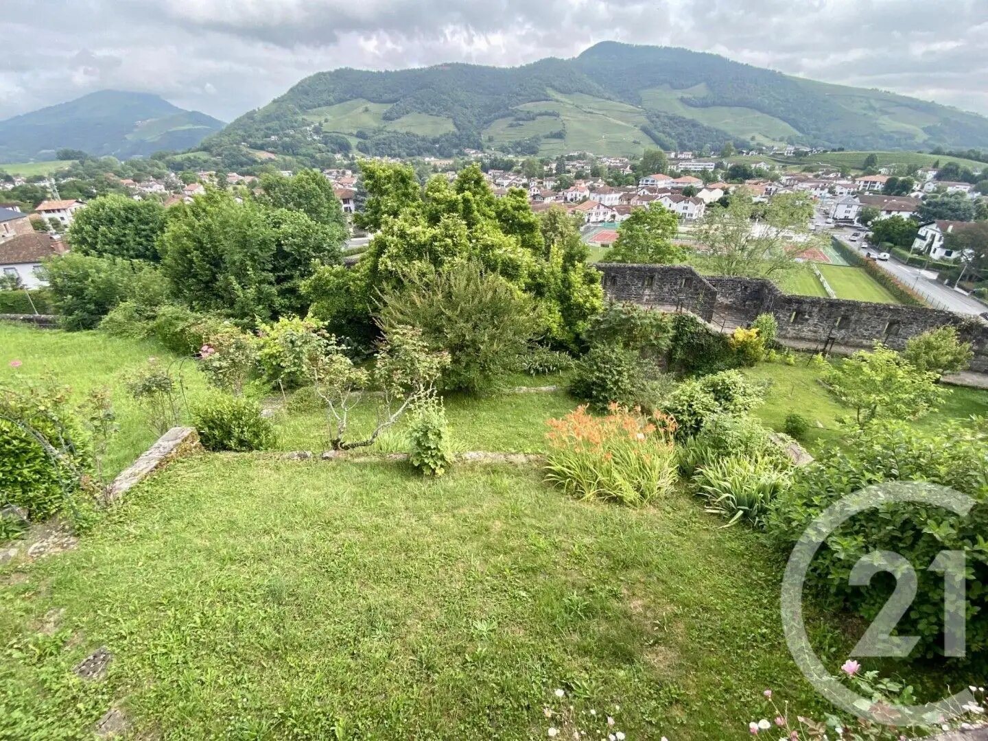 Maison à vendre, 233m², Saint-Jean-Pied-de-Port