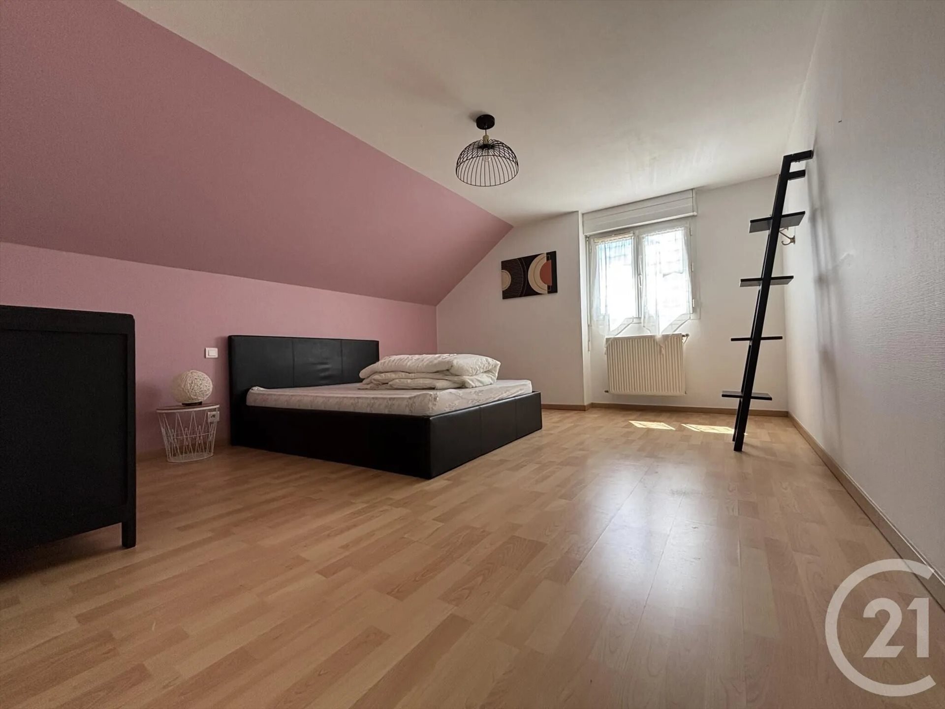 Appartement à louer, 93m², Mauléon-Licharre