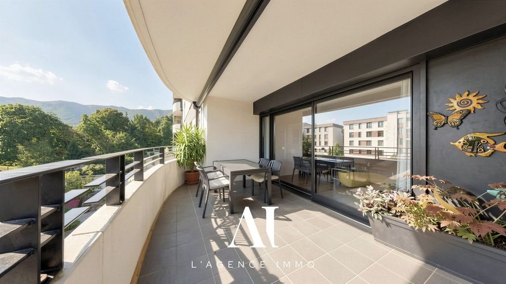 Appartement à vendre, 133m², Saint-Genis-Pouilly