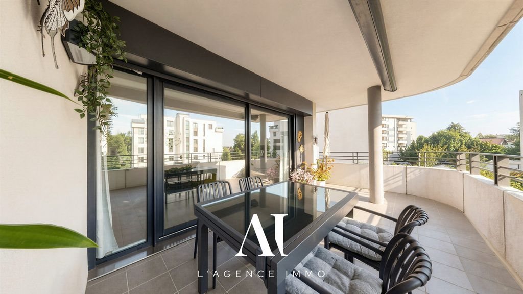 Appartement à vendre, 133m², Saint-Genis-Pouilly