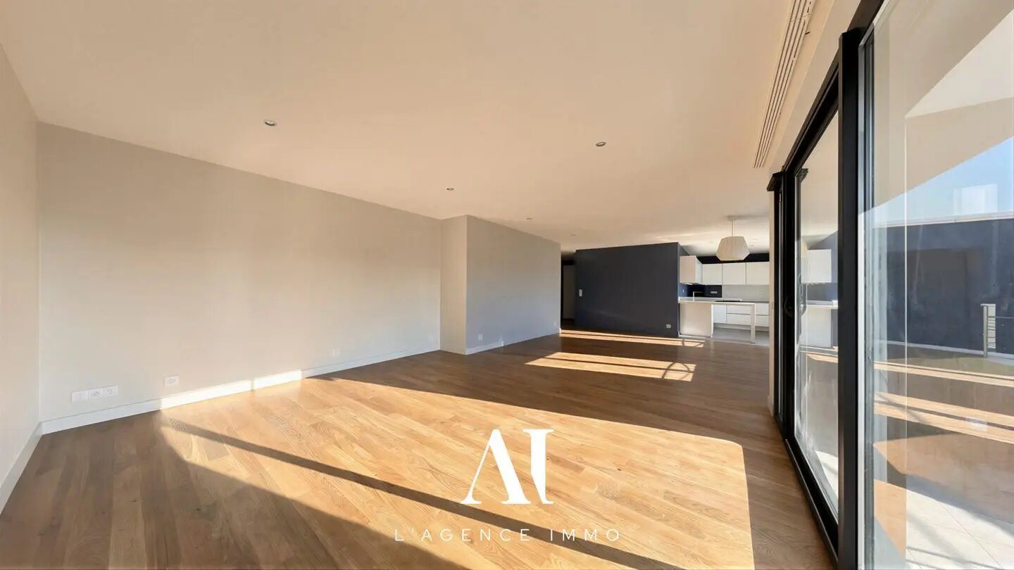 Appartement à vendre, 133m², Saint-Genis-Pouilly
