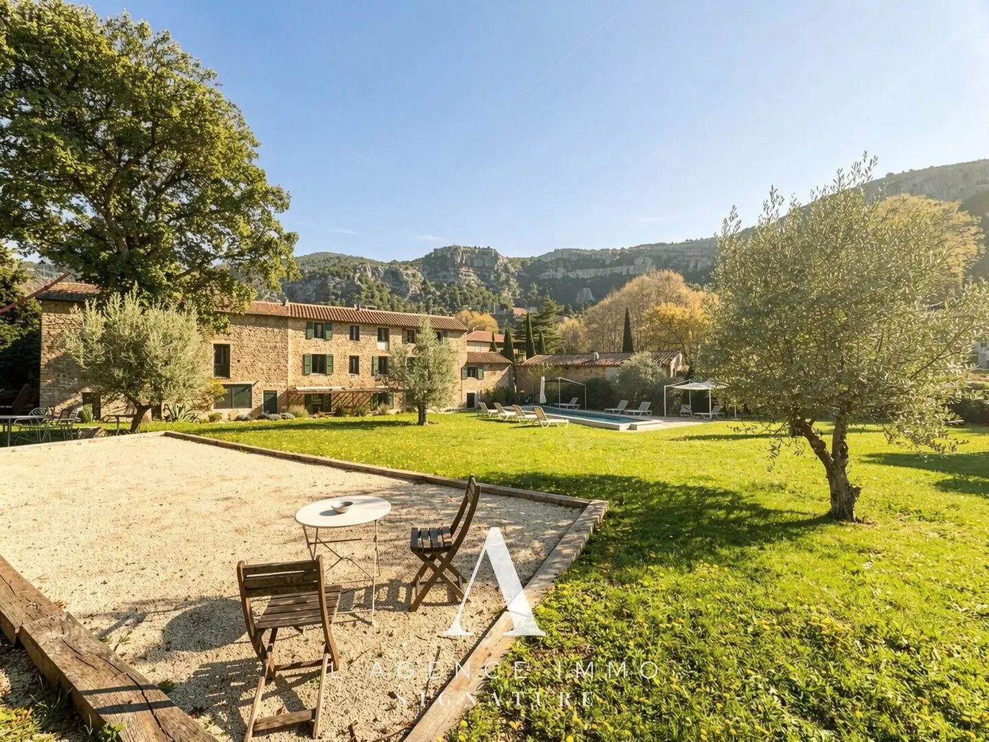 Maison à vendre, 340m², Fontaine-de-Vaucluse