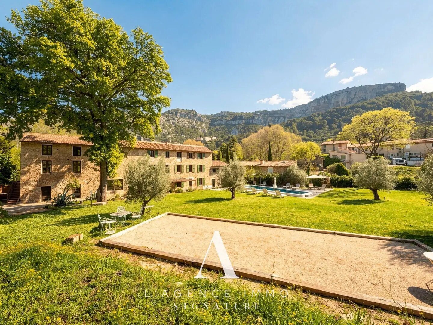 Maison à vendre, 340m², Fontaine-de-Vaucluse
