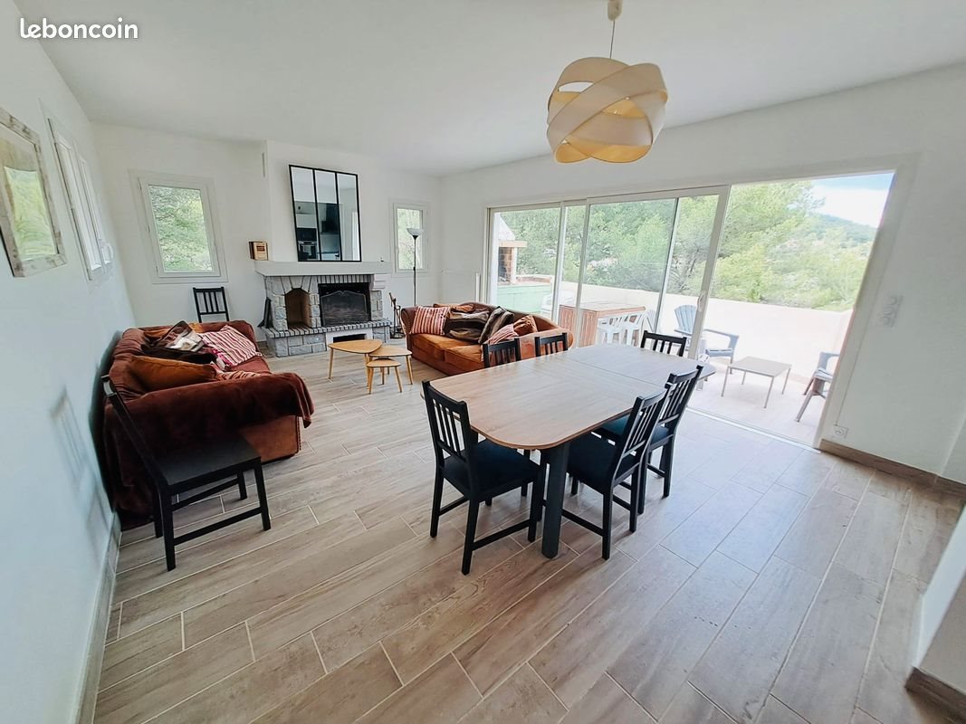 Appartement à louer, 106m², Carnoux-en-Provence