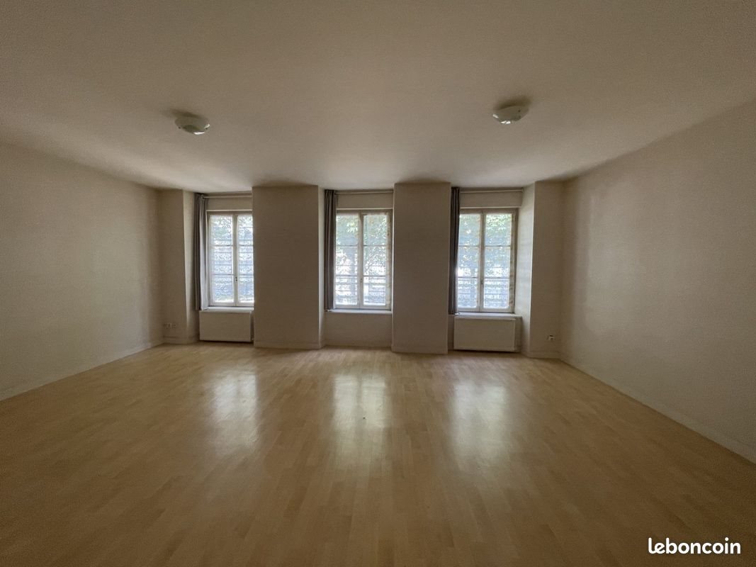 Appartement à vendre, 205m², Mayenne