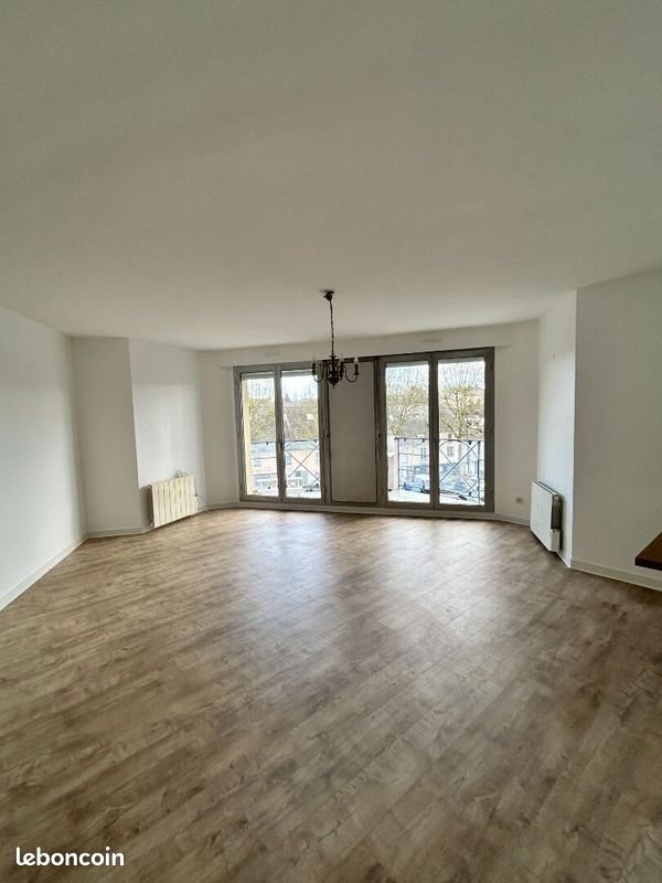 Appartement à louer, 82m², Mayenne
