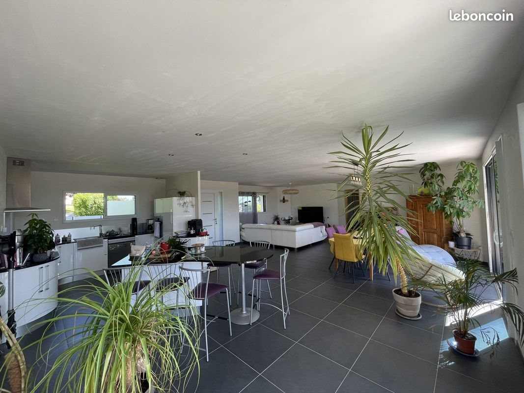 Maison à vendre, 167m², Saint-Georges-Buttavent