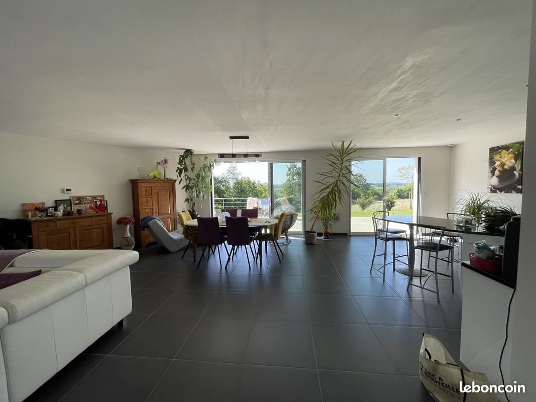 Maison à vendre, 167m², Saint-Georges-Buttavent