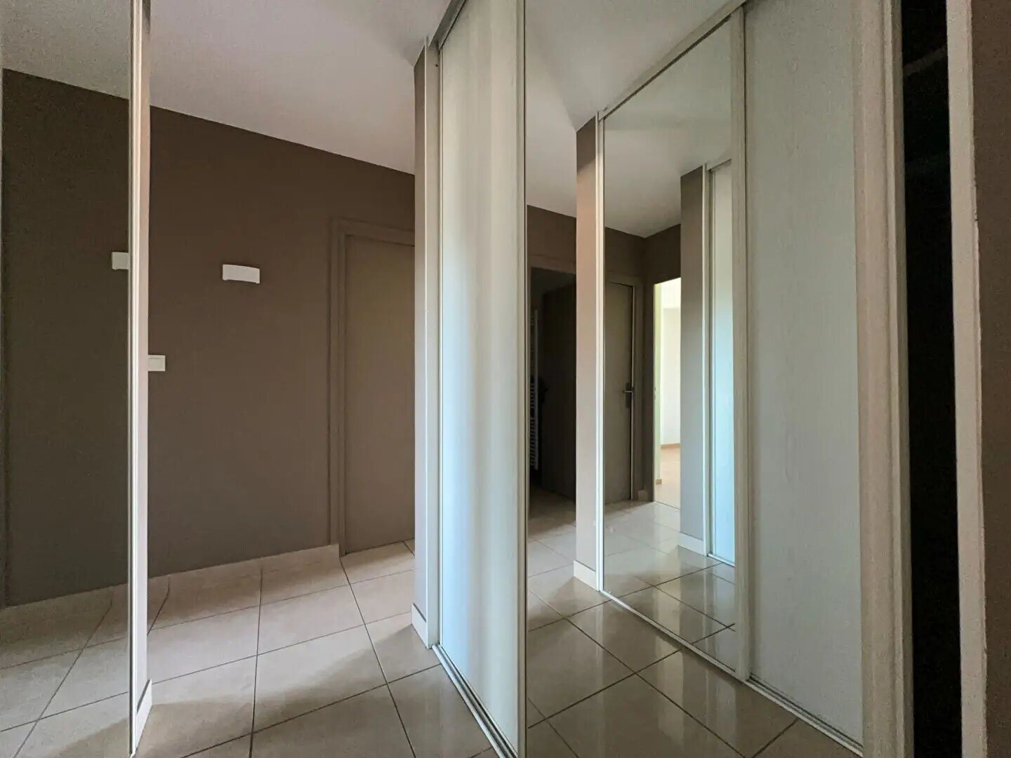 Appartement à louer, 71m², Moirans