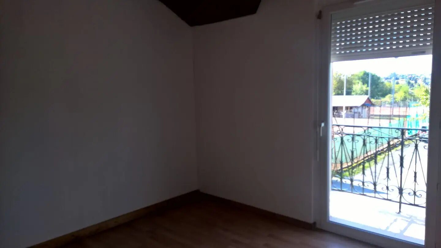 Appartement à louer, 4m², Coublevie