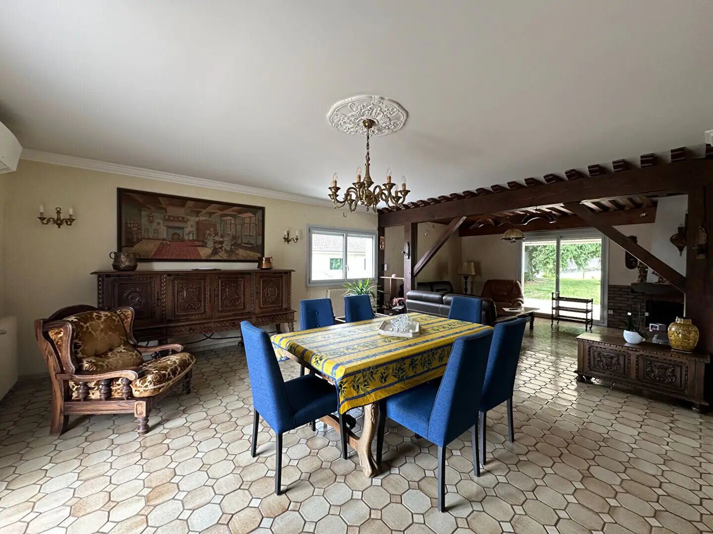 Maison à louer, 131m², Saint-Vincent-de-Mercuze