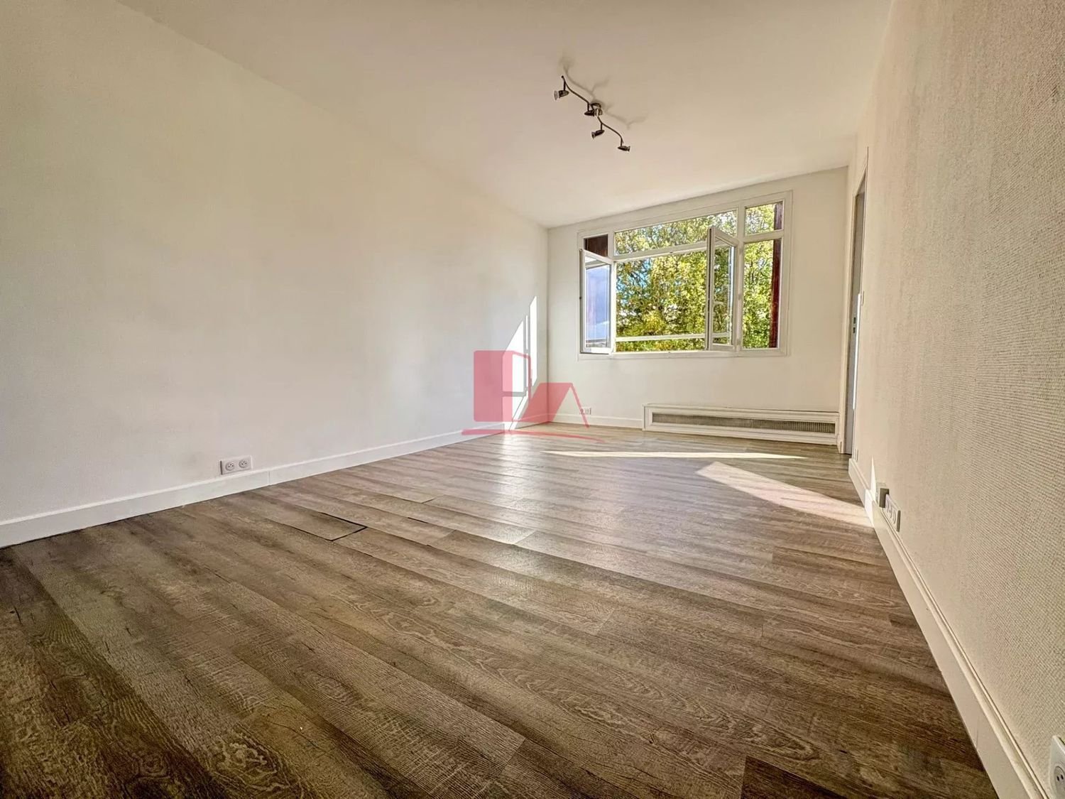 Appartement à louer, 35m², Châtillon