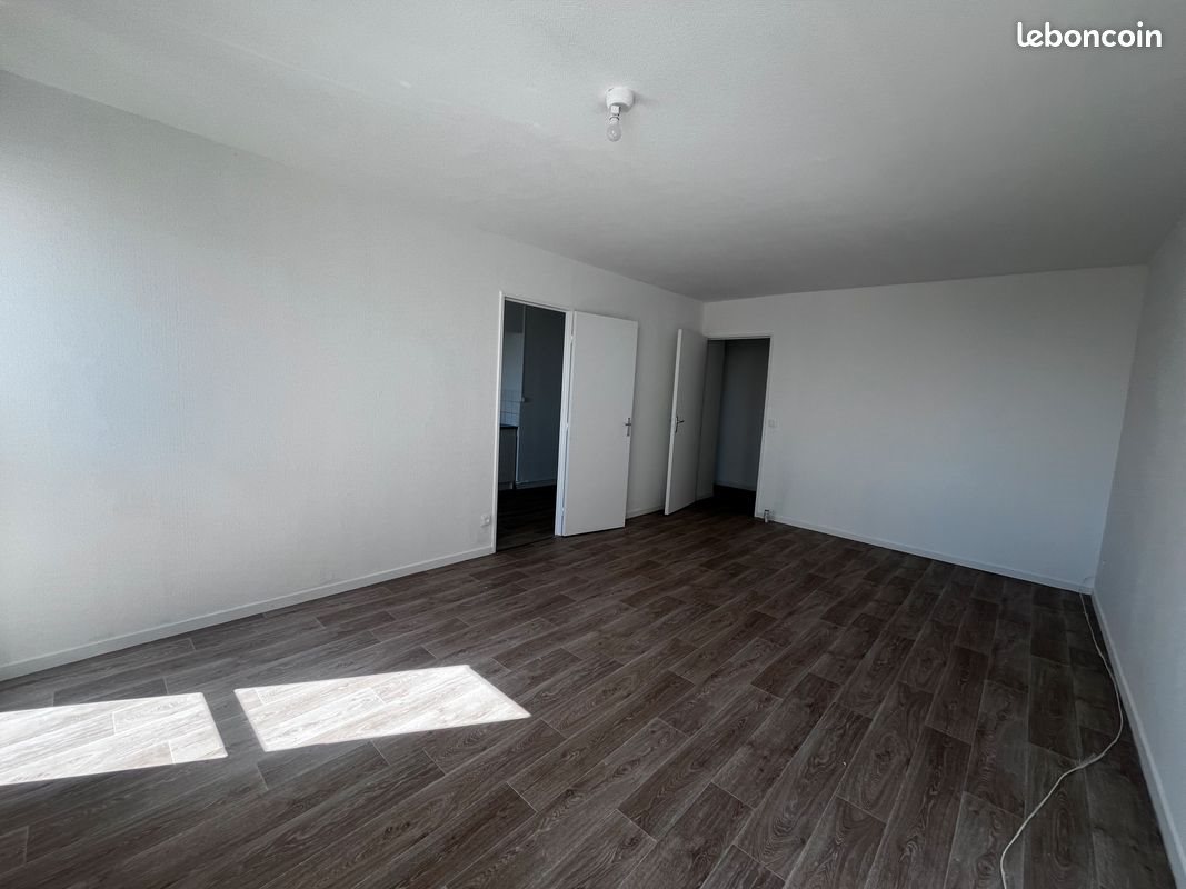 Appartement à louer, 77m², Lens
