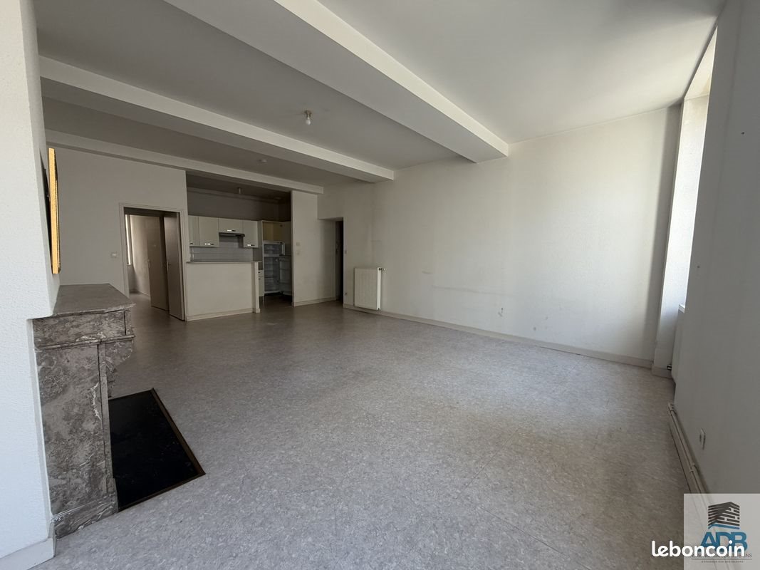 Appartement à louer, 83m², Roanne