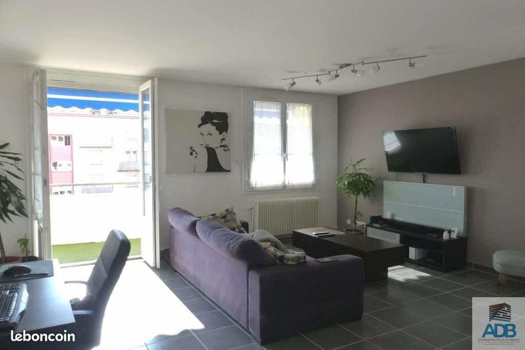 Appartement à louer, 72m², Roanne