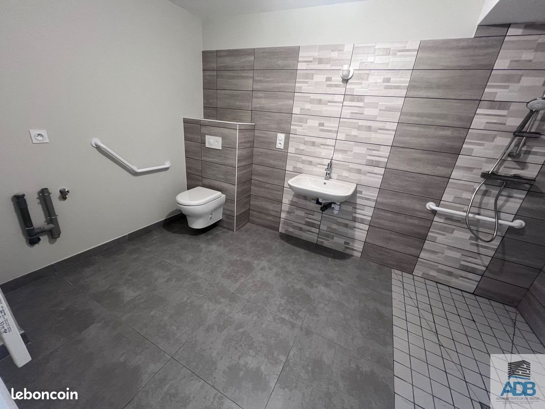 Appartement à louer, 28m², Roanne