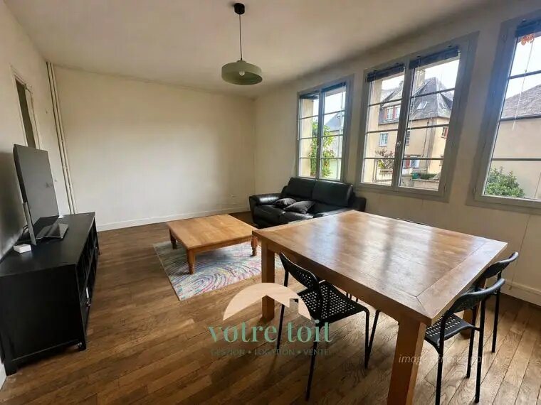 Maison à louer, 77m², Pont-l'Evêque