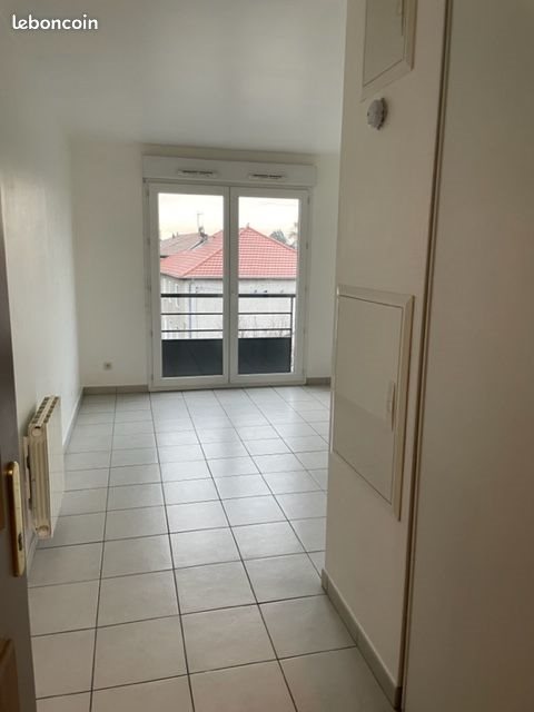Appartement à louer, 30m², Meyzieu