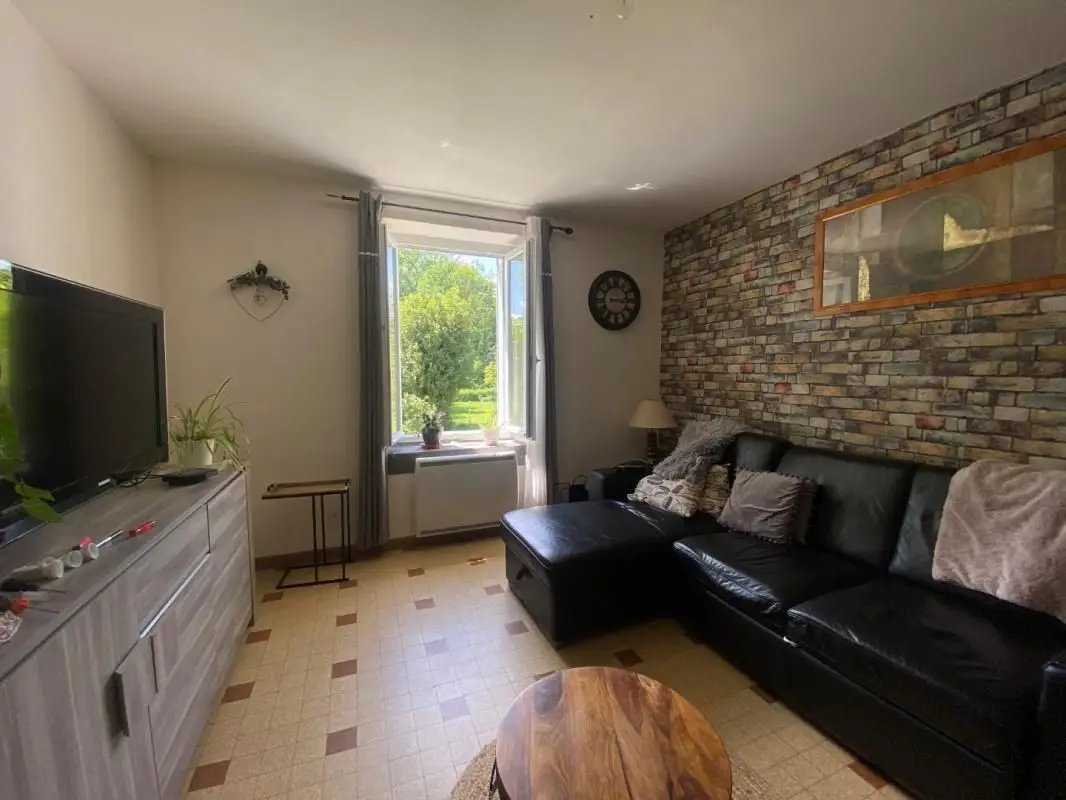 Maison à louer, 76m², Chârost