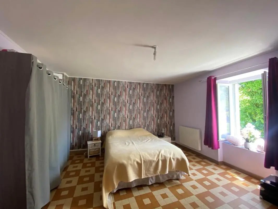 Maison à louer, 76m², Chârost