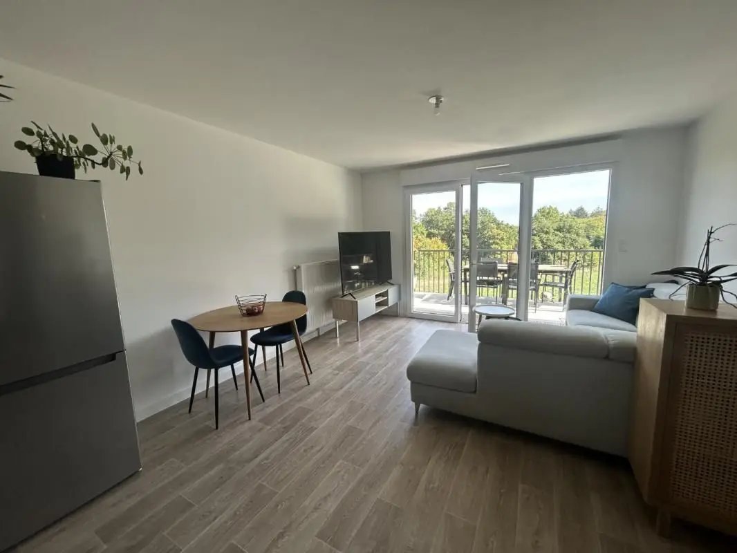 Appartement à louer, 42m², Devecey