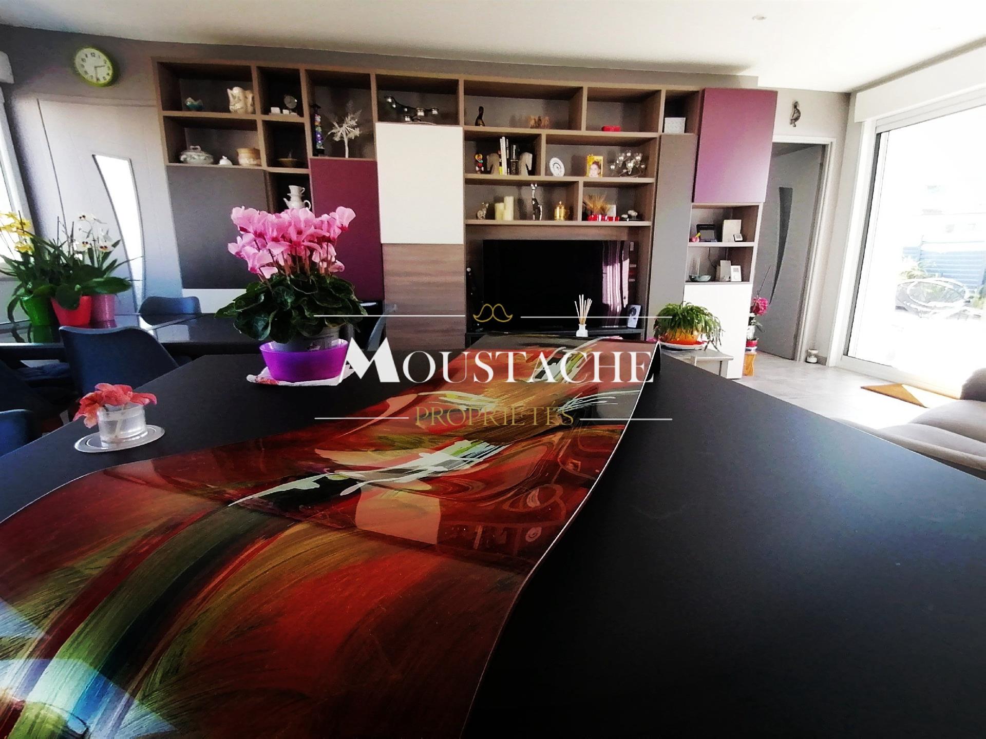 Appartement à vendre, 111m², Royan