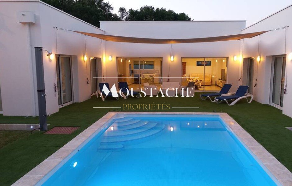 Maison à vendre, 144m², Médis