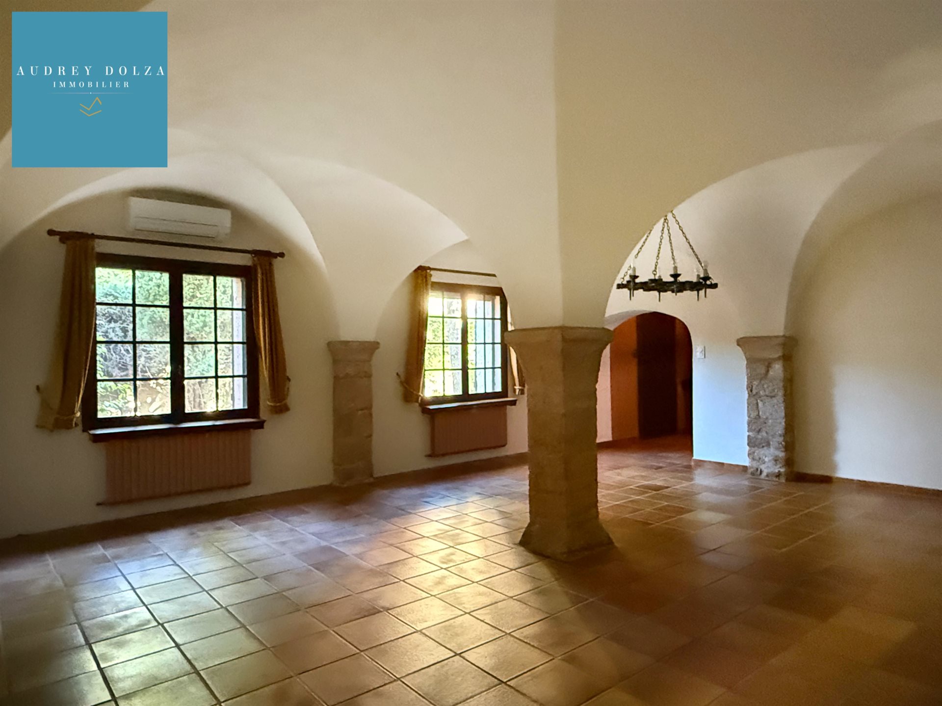 Maison à vendre, 131m², Rognac