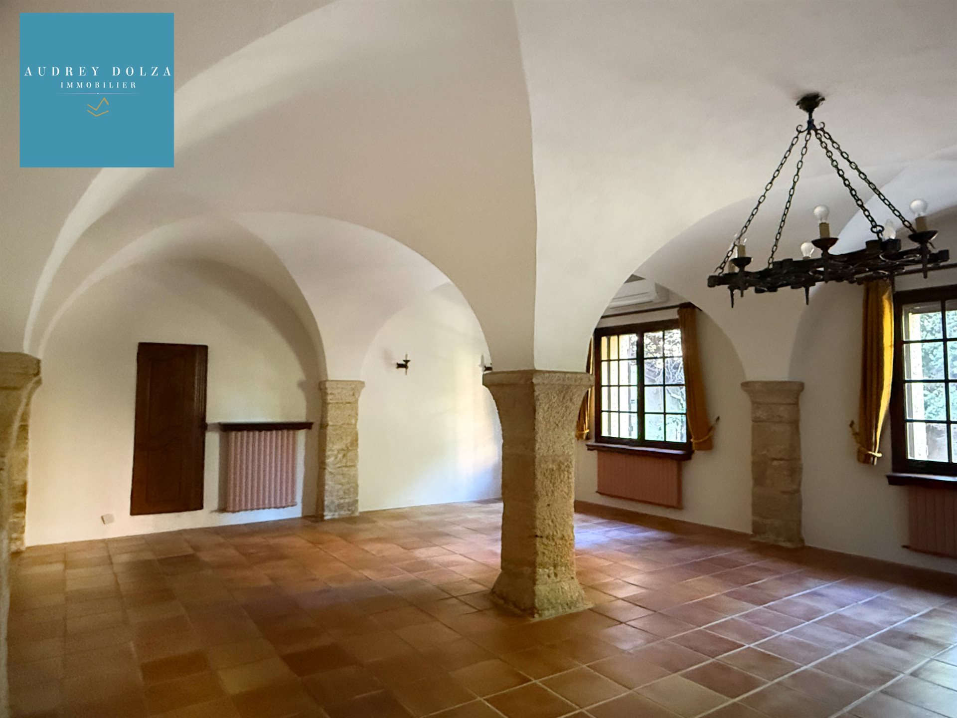 Maison à vendre, 131m², Rognac
